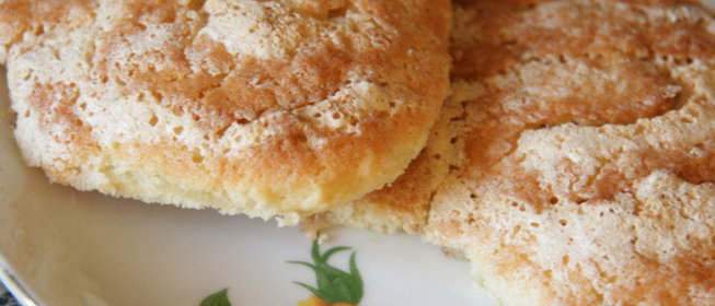 Печенье с безе и орехами