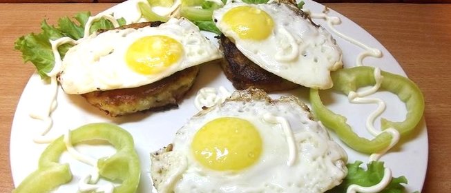 Украинские колдуны или драники с начинкой и яйцом