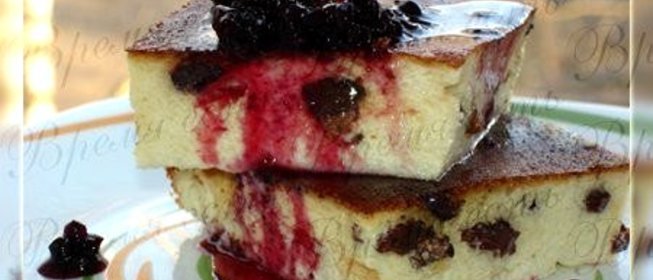 Запеканка творожная с ежевикой