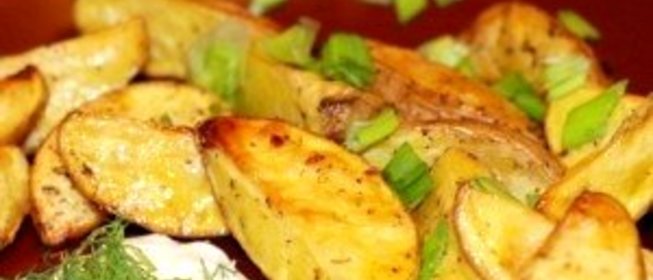 Картофель с зеленью