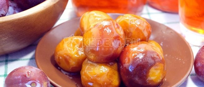 Миниатюрные сосиски в слоеном тесте