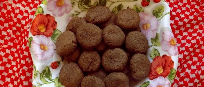 Шоколадное печенье с джемом