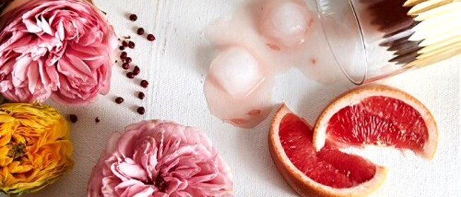 Розовый коктейль (Rose-infused)