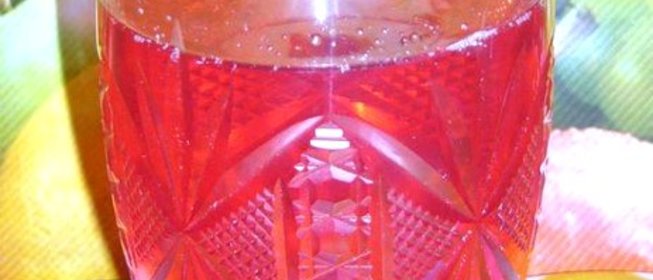 Компот из замороженных фруктов и ягод