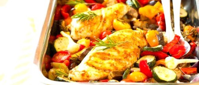 Куриное рагу с репой, морковью, луком и помидорами