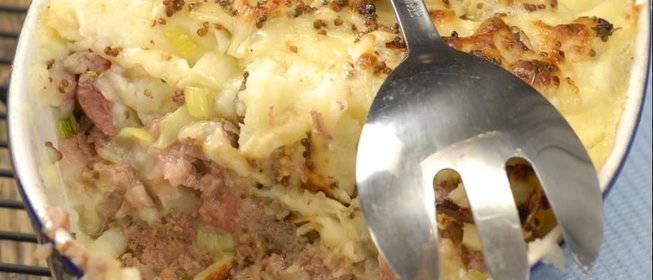 Запеканка из картофеля и лука-порея