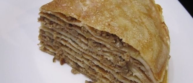 Блинный пирог с печенью