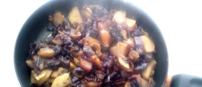 Рагу с красной капустой