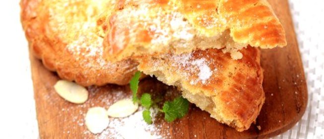 Новогоднее бисквитное печенье со специями и цитрусовыми цукатами