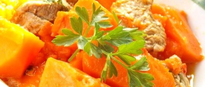 Тыква, тушенная со свининой