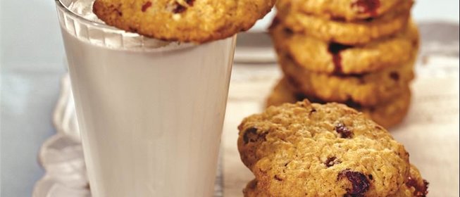 Овсяное печенье с вишней