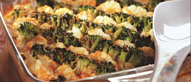 Запеканка с брокколи и цветной капустой