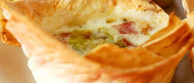 Тарталетки из лаваша с омлетом