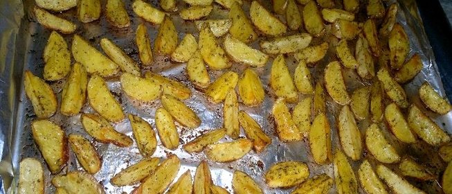 Картошка по-деревенски в духовке