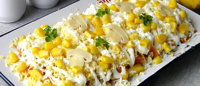 Салат из курицы с майонезом