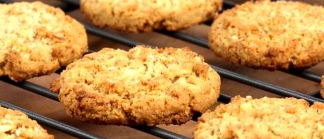 Овсяное печенье с медом и сметаной