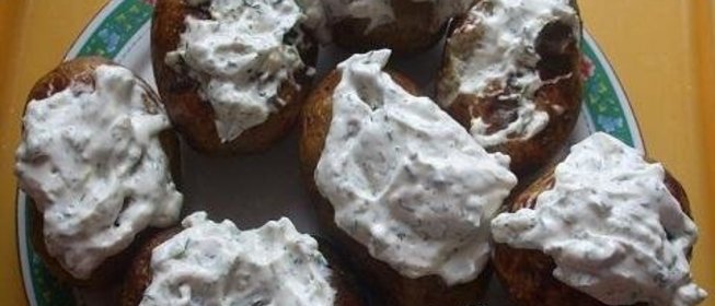 Картофель в фольге в духовке