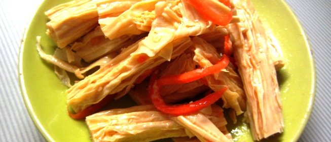 Спаржа с морковью по‑корейски