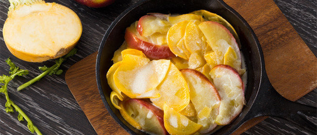 Тушеная репа с яблоками