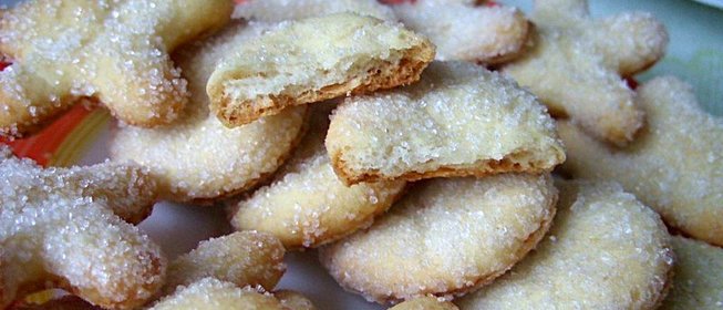 Сахарное печенье на дрожжах