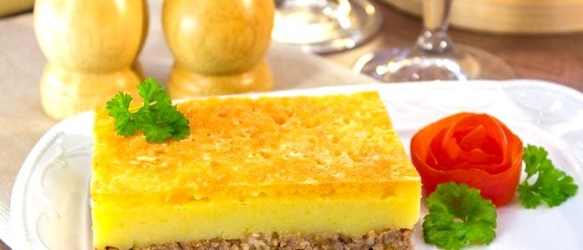 Запеканка с фаршем и картофелем