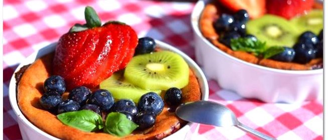 Творожная запеканка с ягодами