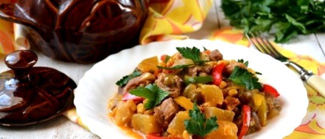 Рагу со свининой и тыквой