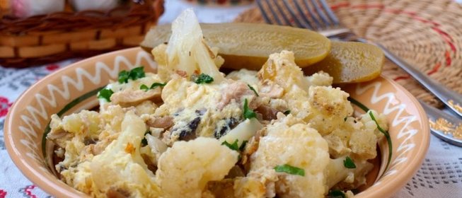Омлет с цветной капустой и шампиньонами