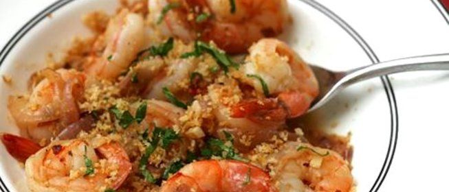 Креветки, жаренные в вине