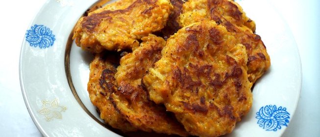 Морковно яблочные оладьи