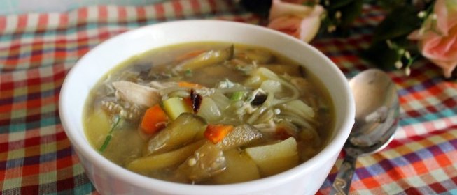 Куриный суп с баклажанами и лапшой Зеленый чай