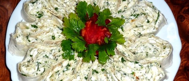 Лаваш с начинкой из творога и зелени