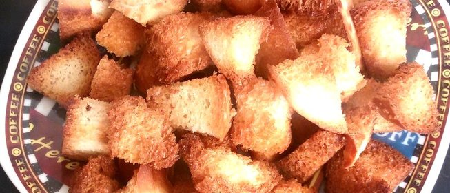 Чесночные крутоны