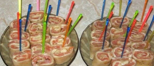 Блины с семгой и плавленым сыром