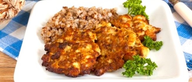 Куриные оладьи с шампиньонами