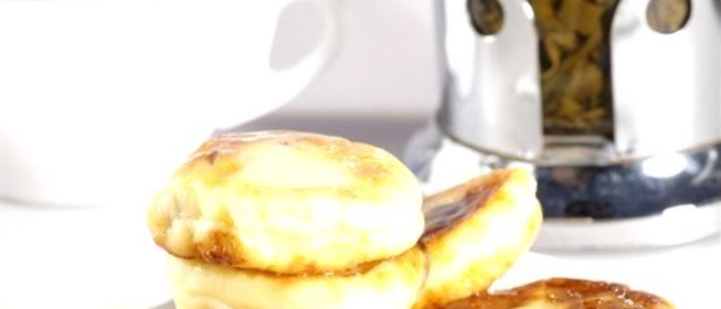 Сырники с яблоками и сухофруктами