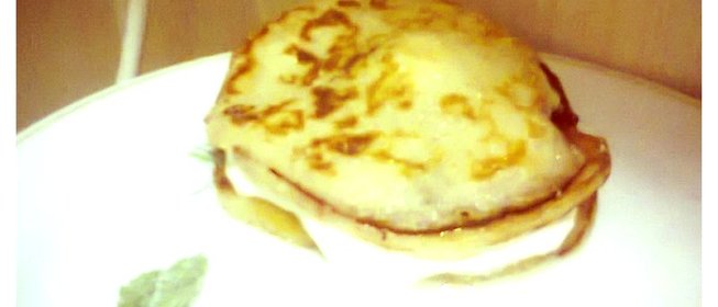 Домашние оладьи с яблоками и цельнозерновой мукой