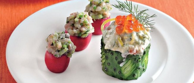Закуски с икрой и гольцом