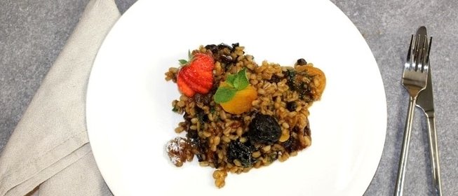 Перловка с сухофруктами