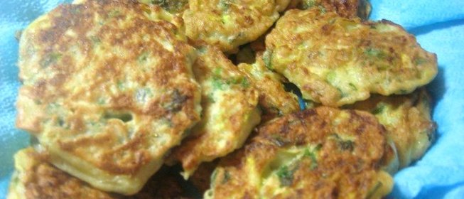 Оладьи из кабачков и кинзы