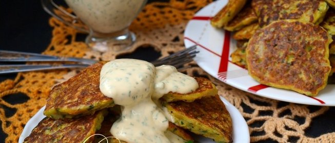 Кабачковые оладьи с морковью