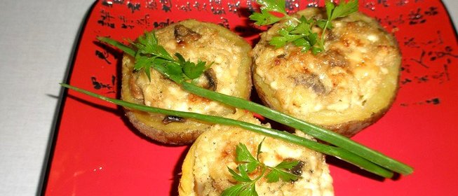 запечённый картофель с сливочным сыром и грибами