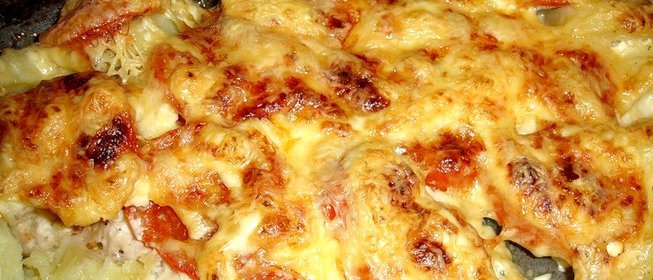 Картошка по-французски с помидорами