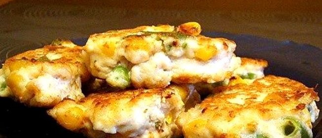 Куриные оладьи с кукурузой