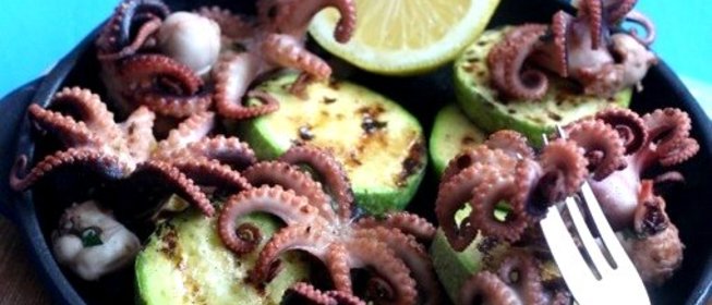 Осьминог на гриле