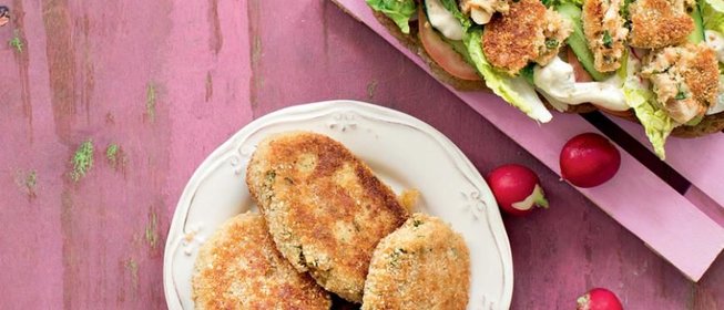 Рыбные котлеты в ореховой панировке