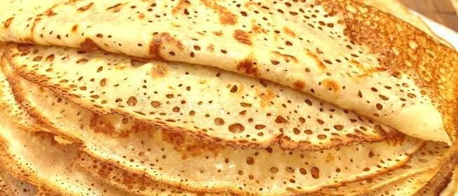 Тонкие блинчики на кефире с кипятком