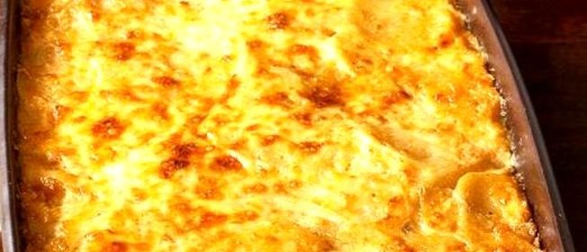 Картофель запеченный в сметанном соусе