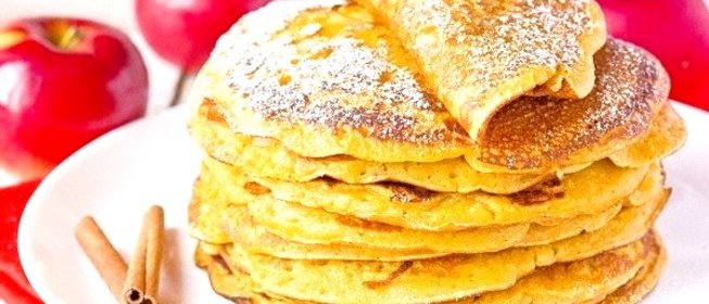 Тыквенно-яблочные блины с корицей