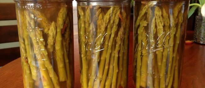 Маринованная спаржа